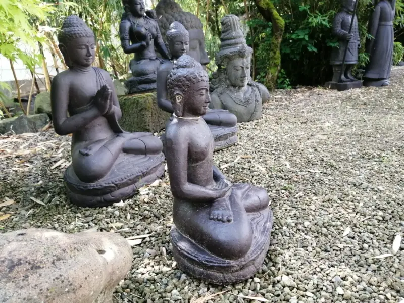 Artikelbild 3 des Artikels “Sitzender Buddha, indisch, 50cm H, , Antik-Finish “